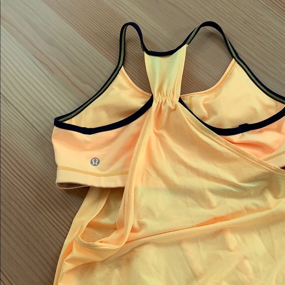 ✈️ Moving Sale🗺 Lulu lemon no Limits top - Picture 1 of 4